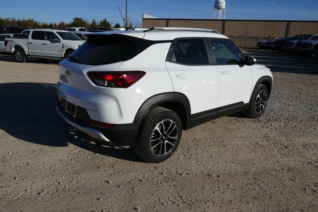 New 2026 Chevrolet TrailBlazer LT w/ LT Cold Weather Package image 3