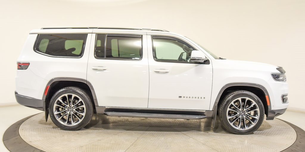 Used 2022 Jeep Wagoneer Series II w/ Premium Group I image 12