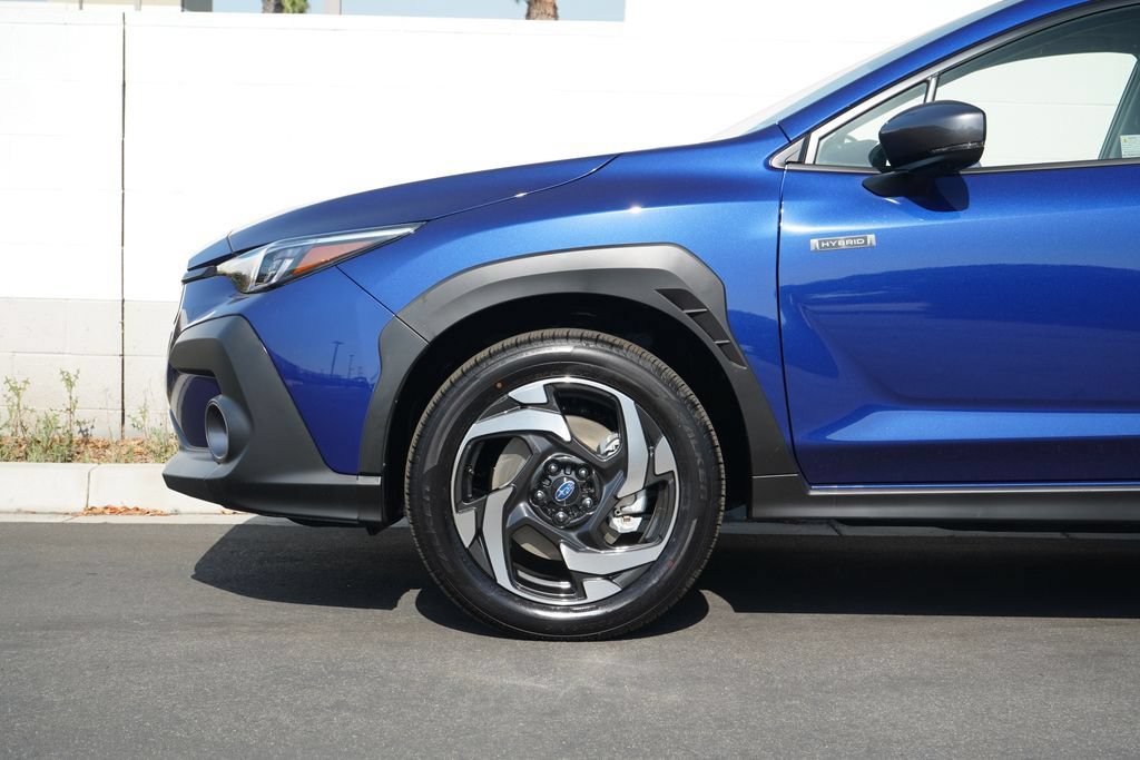 New 2026 Subaru Crosstrek 2.5i Limited w/ Crosstrek Mirror Package AWD/4WD image 2
