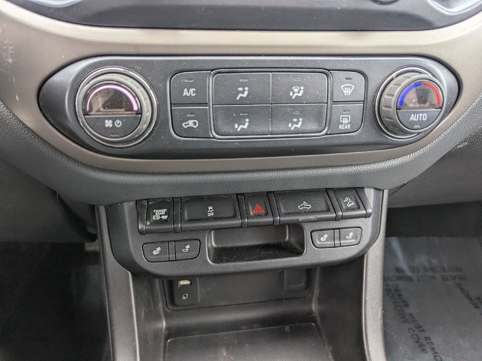 Used 2017 Chevrolet Colorado Z71 image 16