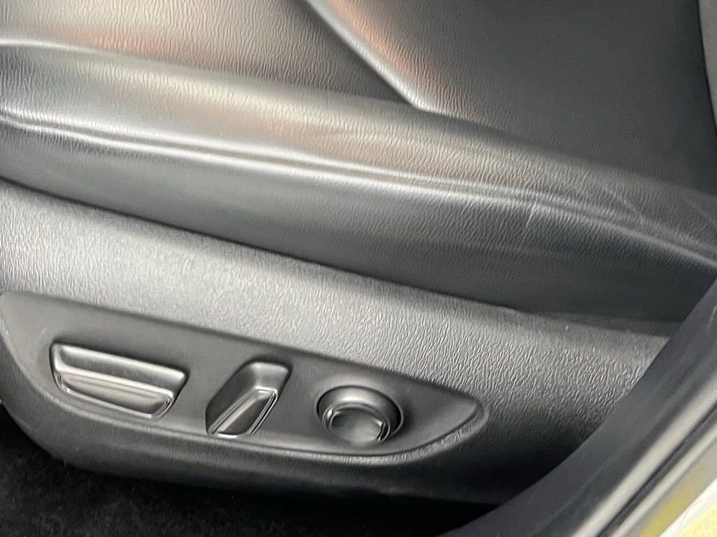 Used 2024 Toyota Highlander XLE image 23