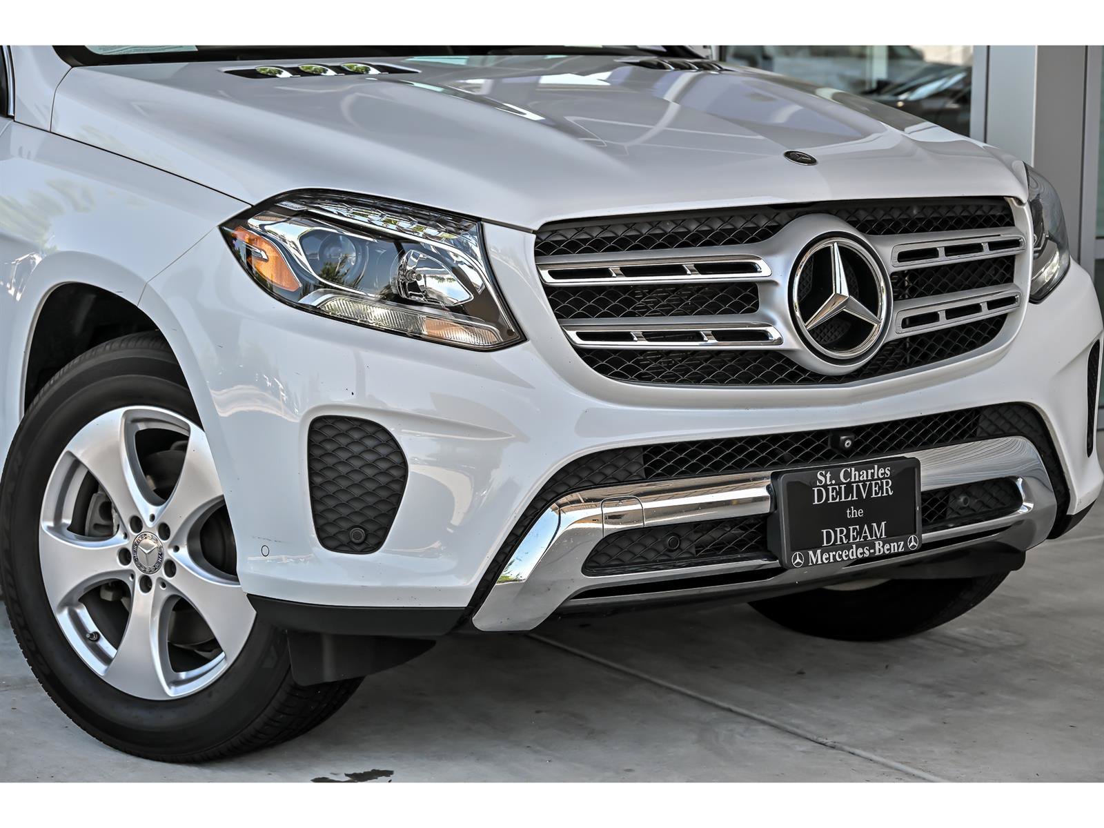 Used 2017 Mercedes-Benz GLS 450 4MATIC image 2