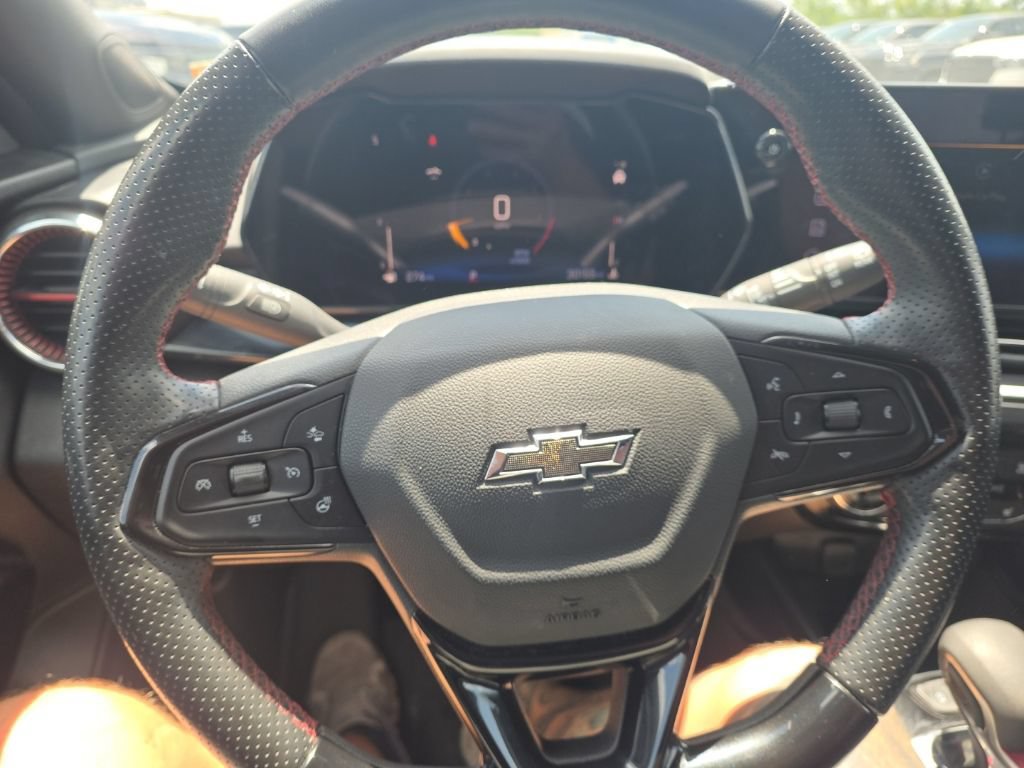 Used 2025 Chevrolet Trax RS w/ Driver Confidence Package FWD image 47