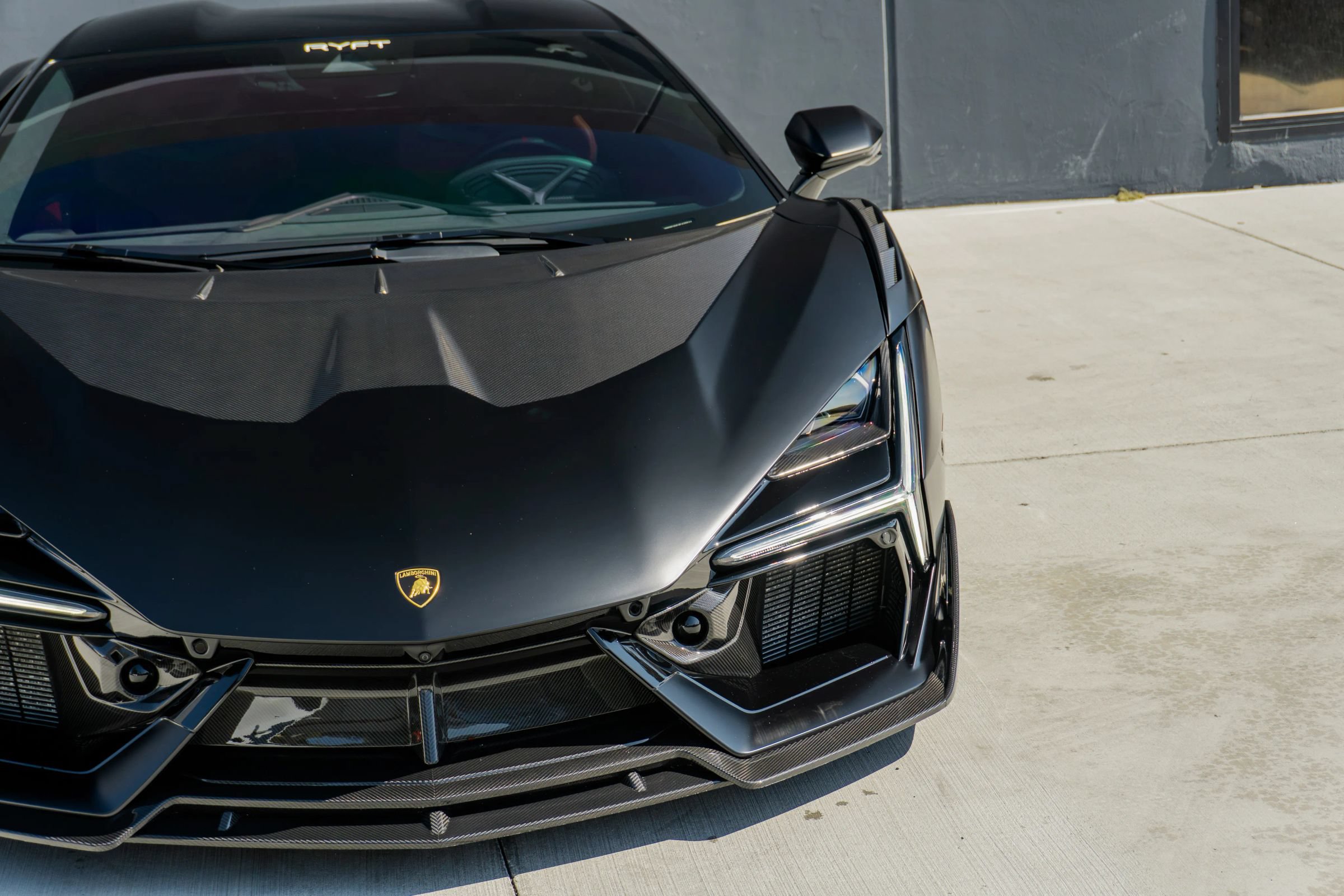 Used 2025 Lamborghini Revuelto AWD/4WD image 27