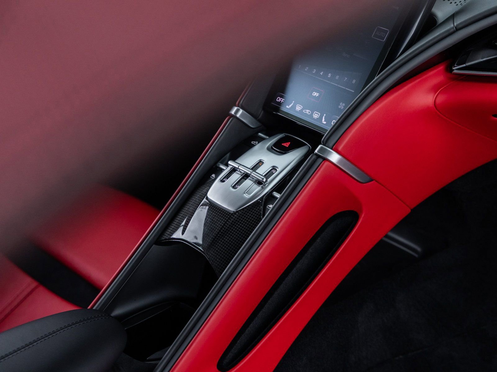 Used 2024 Ferrari Roma Spider image 39