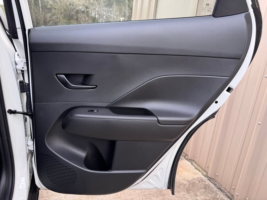 New 2024 Hyundai Kona SEL w/ Convenience Package image 19
