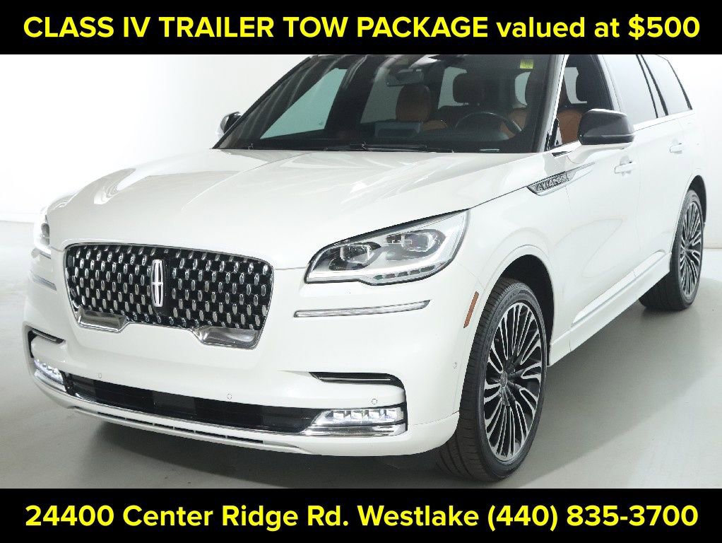 Certified 2023 Lincoln Aviator Black Label w/ Class IV Trailer Tow Package AWD/4WD image 4