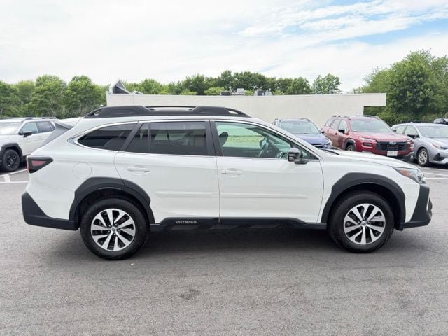 Certified 2025 Subaru Outback Premium AWD/4WD image 5