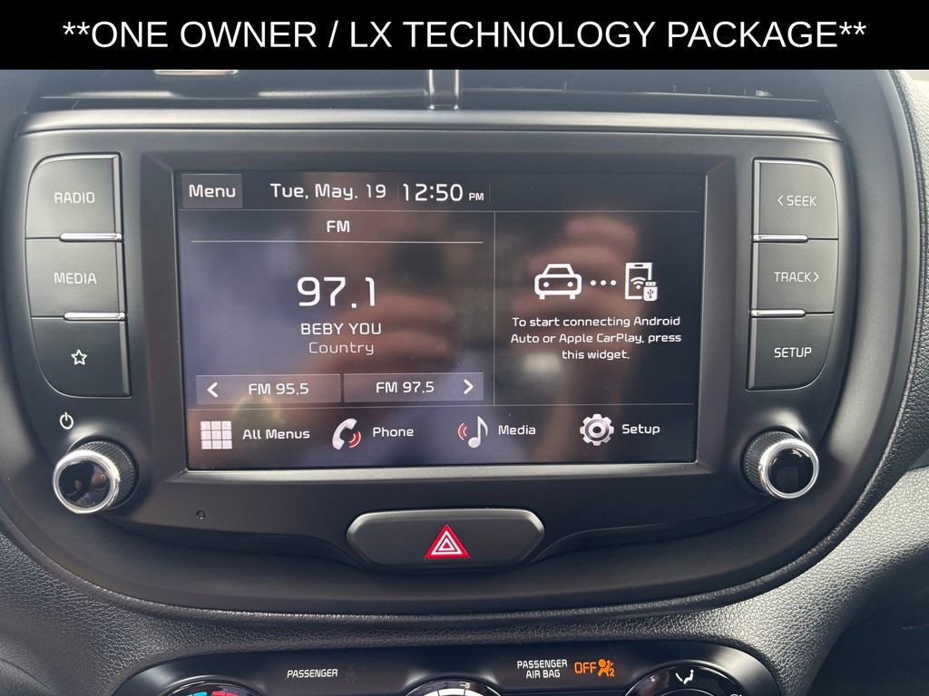 Used 2025 Kia Soul LX w/ LX Technology Package FWD image 11