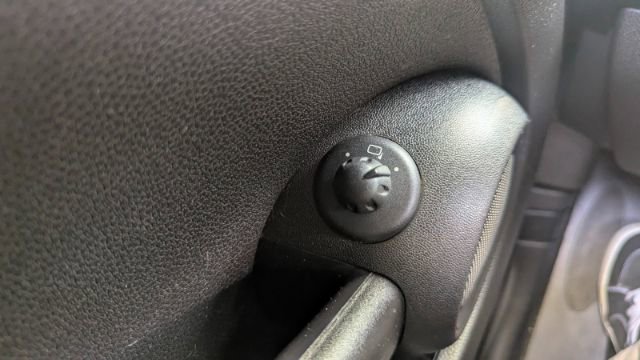 Used 2012 MINI Cooper Convertible FWD image 35