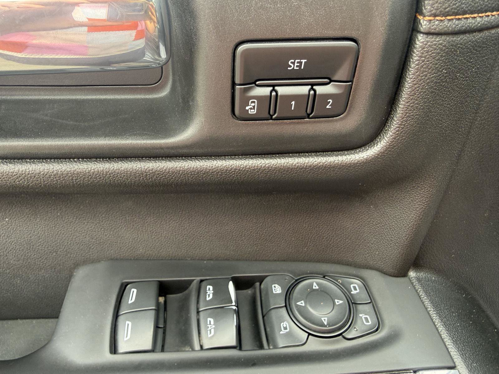 Used 2021 GMC Sierra 1500 AT4 w/ AT4 Preferred Package AWD/4WD image 13
