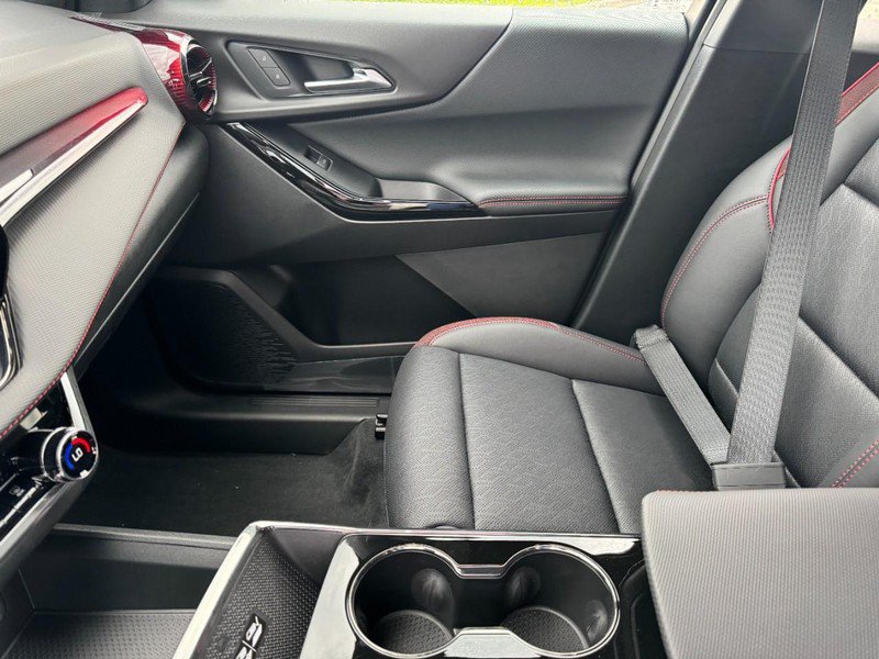 New 2027 Chevrolet Equinox RS w/ Safety and Technology Package FWD image 8
