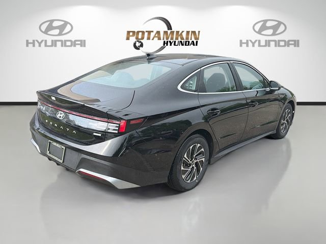 New 2026 Hyundai Sonata Blue FWD image 5