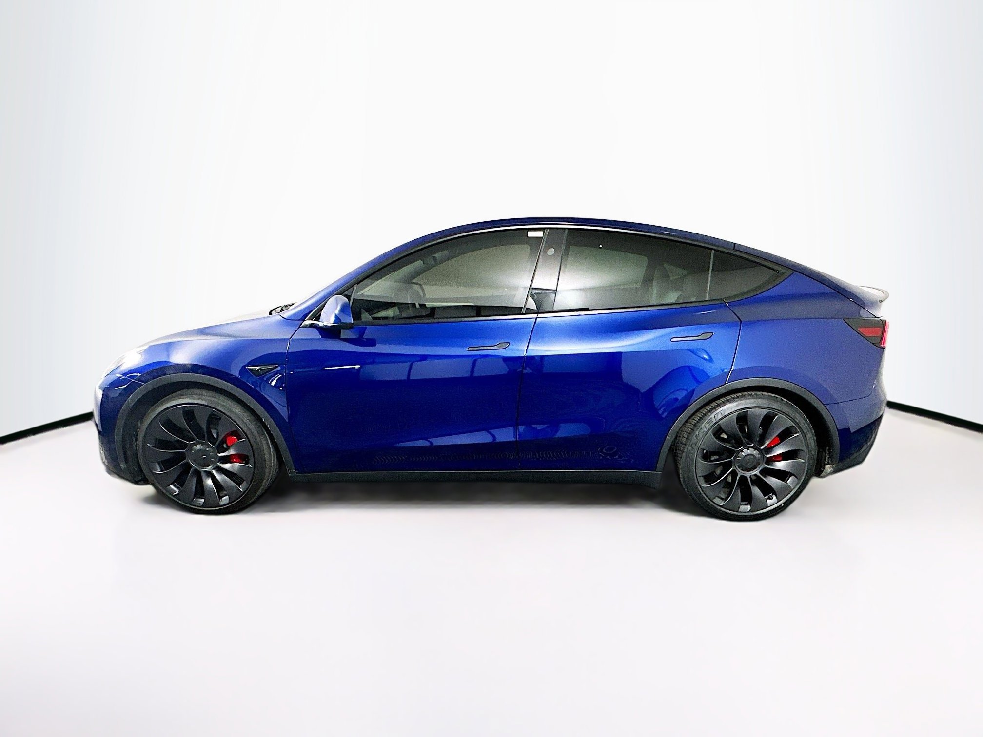 Used 2024 Tesla Model Y Performance image 4