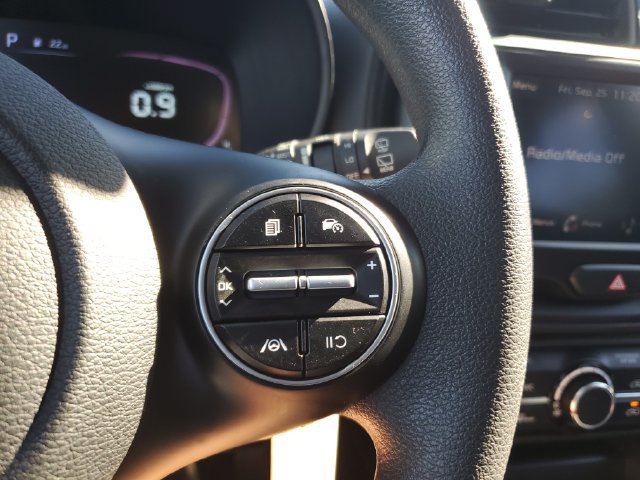 Used 2023 Kia Soul LX w/ LX Technology Package FWD image 21