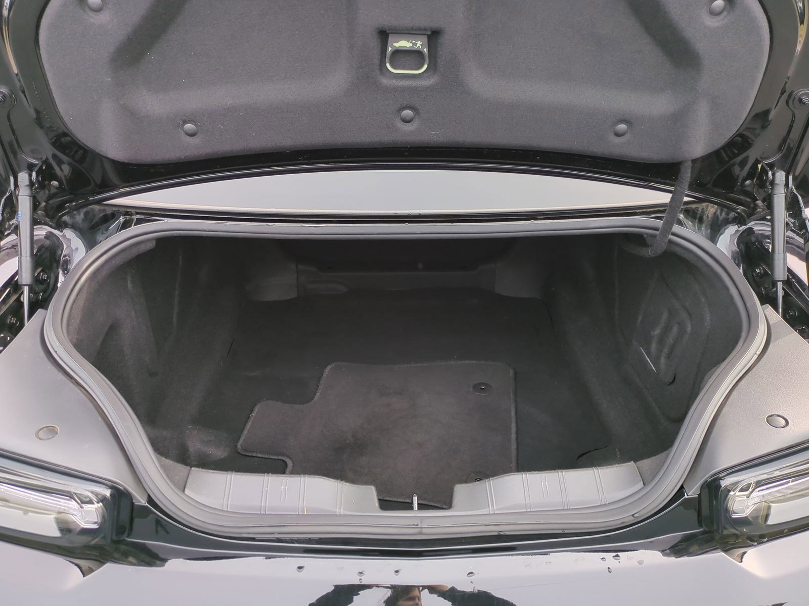 Used 2024 Chevrolet Camaro LT w/ RS Package image 31