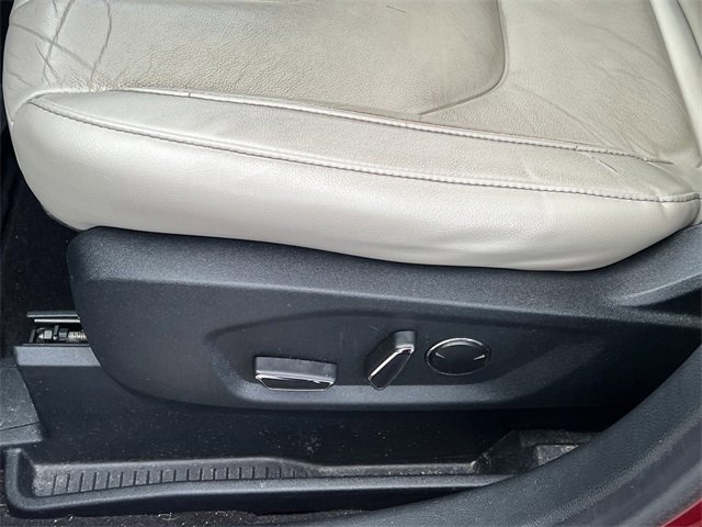 Used 2019 Ford Edge Titanium image 10