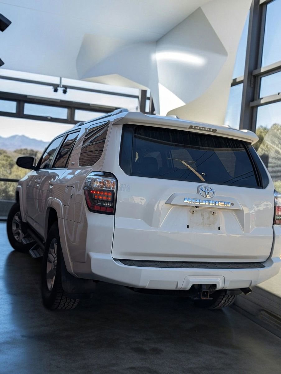 Used 2017 Toyota 4Runner SR5 image 2