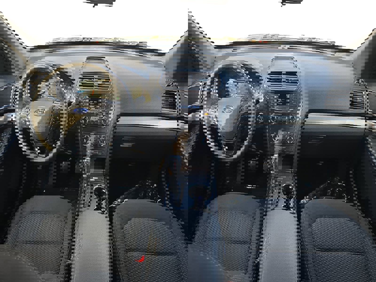 Used 2018 Ford Explorer XLT image 9