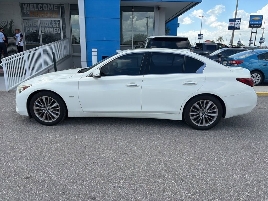 Used 2018 INFINITI Q50 Luxe image 9