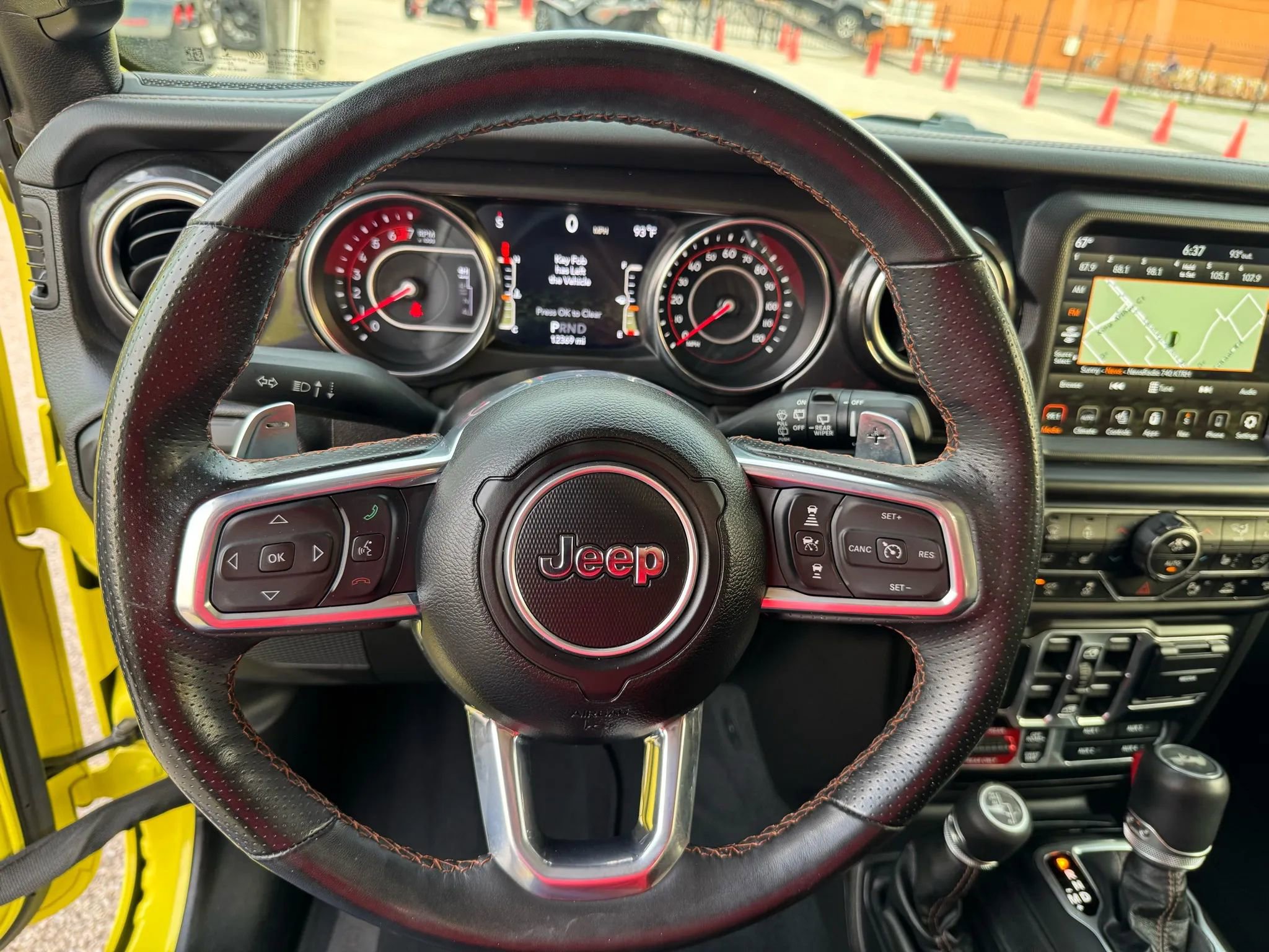 Used 2022 Jeep Wrangler Unlimited Rubicon w/ Dual Top Group image 47