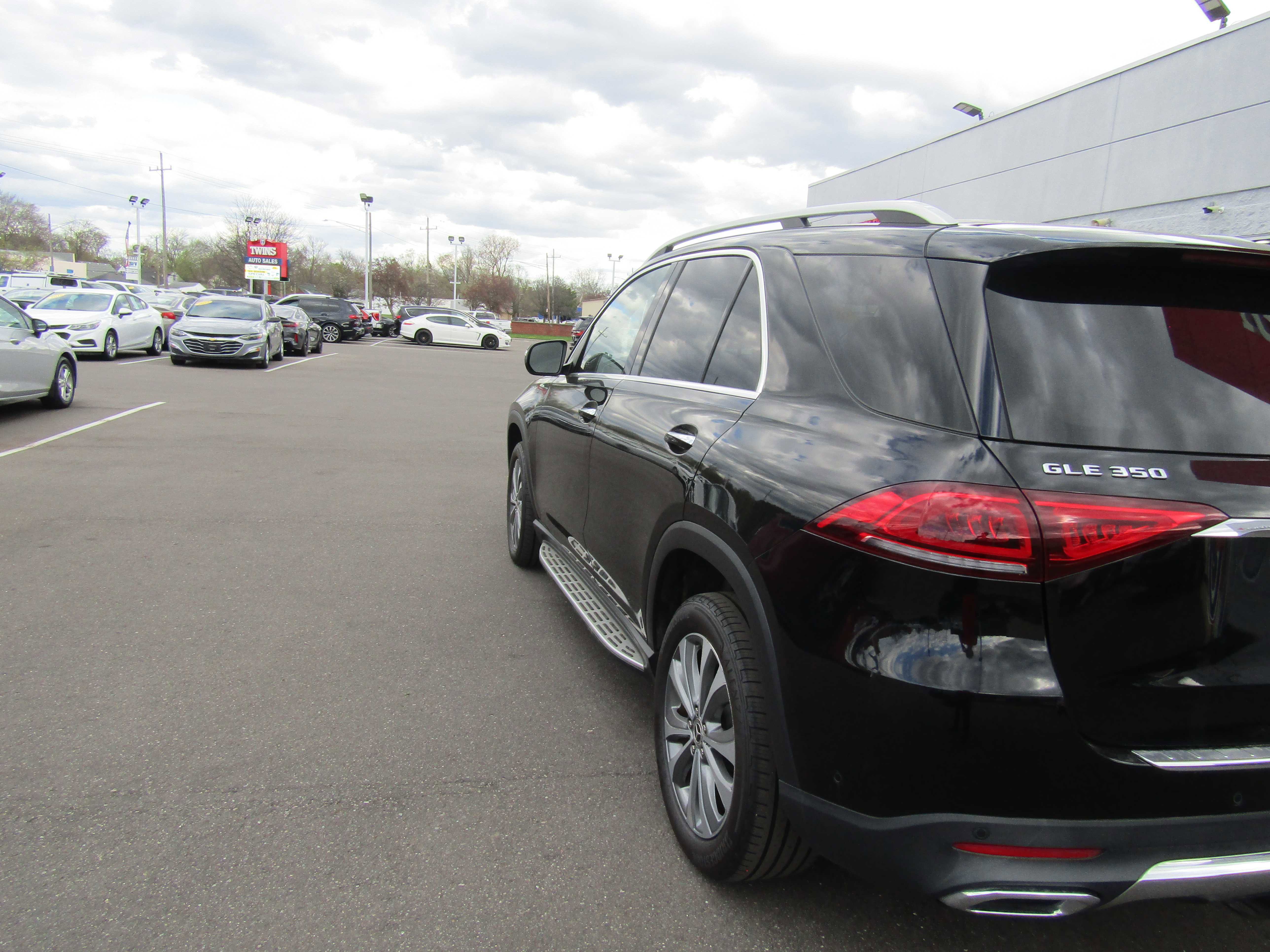 Used 2020 Mercedes-Benz GLE 350 4MATIC w/ 3rd Row Seat Package image 6