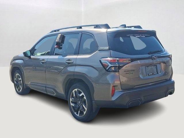 Used 2025 Subaru Forester Limited AWD/4WD image 4
