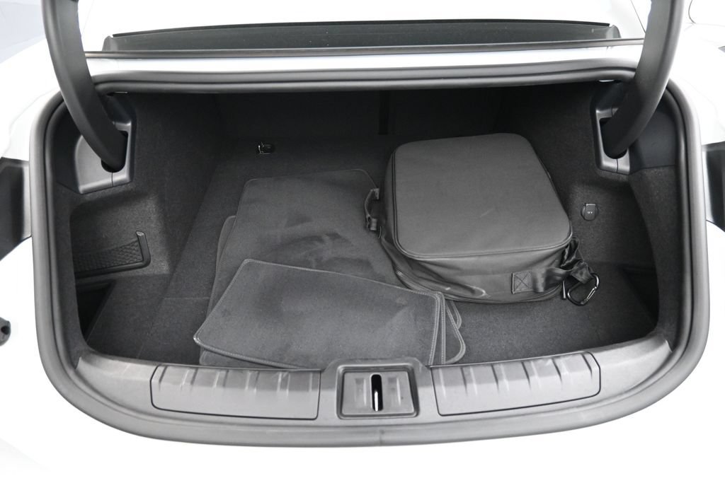 Certified 2024 Porsche Taycan RWD image 26
