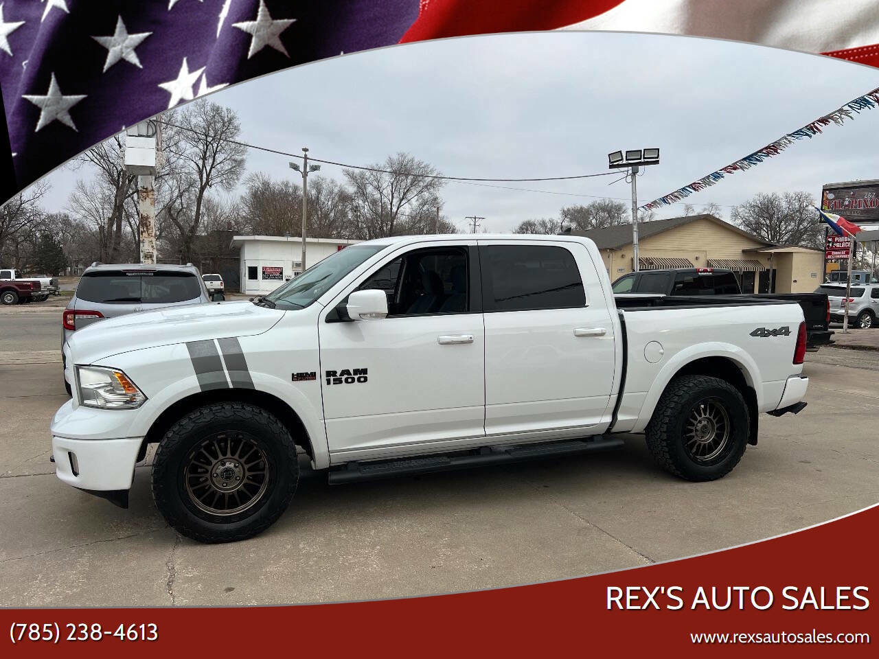 Used 2018 RAM 1500 SLT image 1