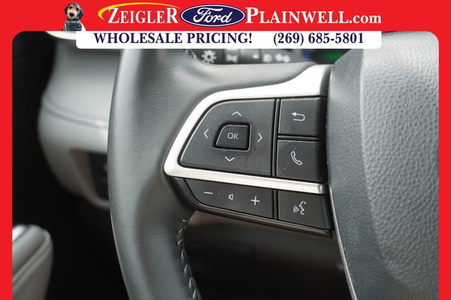 Used 2023 Toyota Highlander XLE image 27