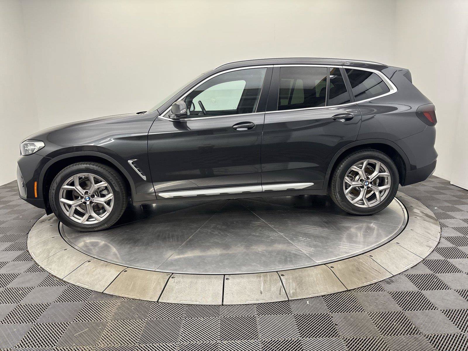 Used 2022 BMW X3 xDrive30i w/ Convenience Package w/ZPA AWD/4WD image 16
