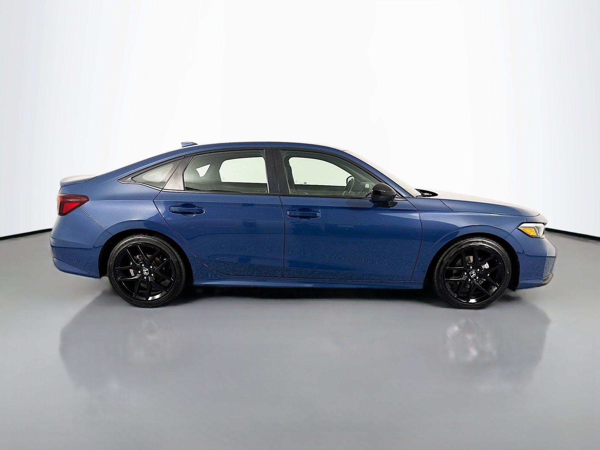 Certified 2025 Honda Civic Sport image 4