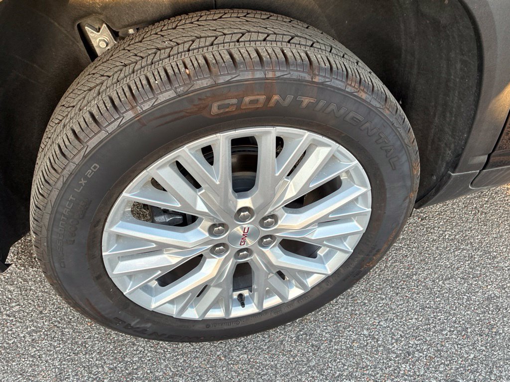 Used 2026 GMC Acadia Elevation w/ Elevation Premium Package FWD image 9