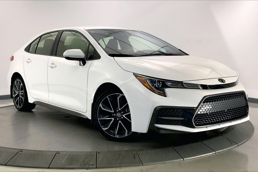 Used 2022 Toyota Corolla SE FWD image 32