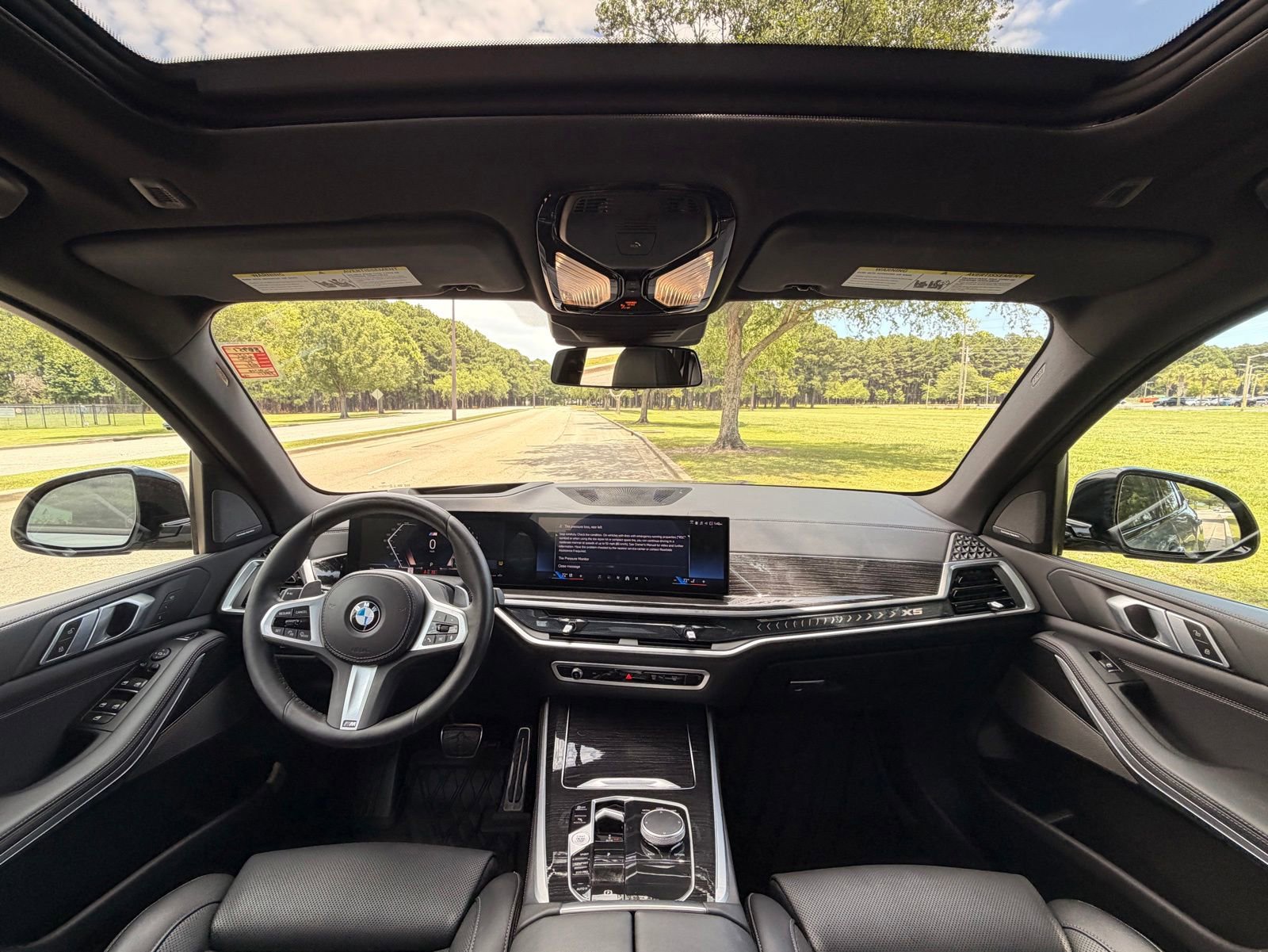 Certified 2025 BMW X5 sDrive40i w/ M Sport Package RWD image 2