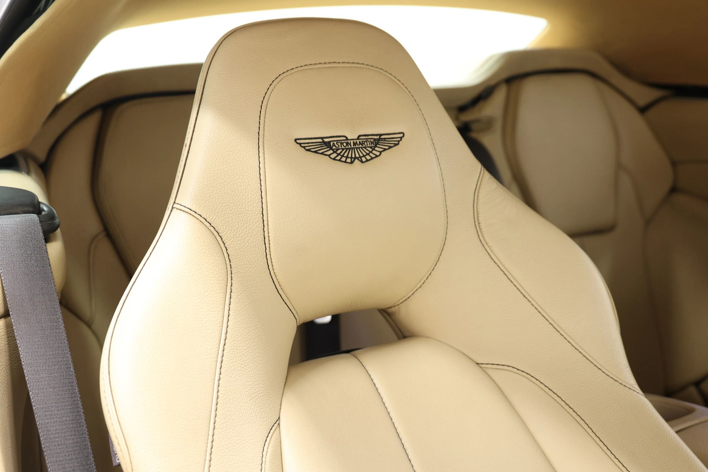 Used 2016 Aston Martin Vanquish Volante image 68