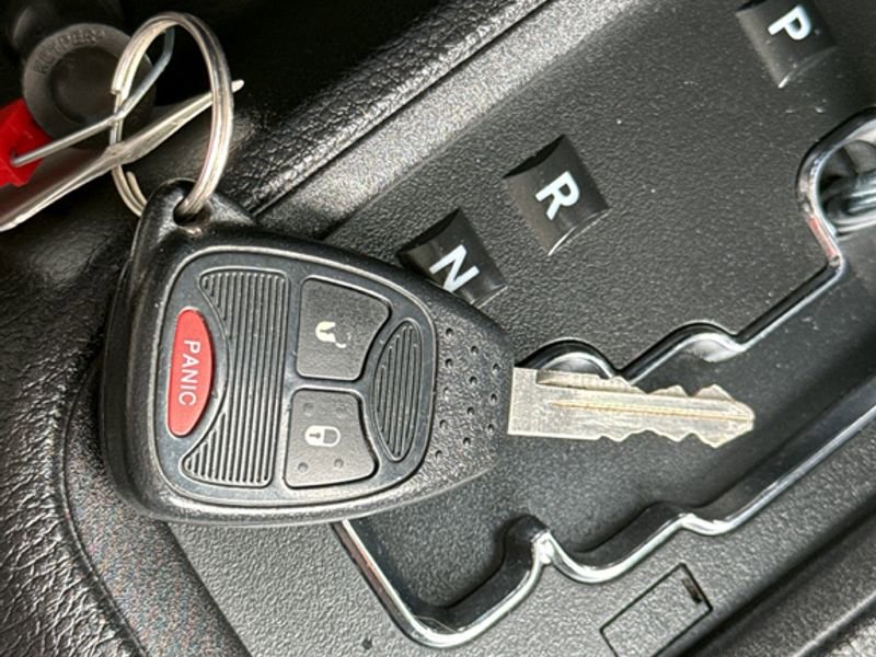 Used 2016 Jeep Wrangler Unlimited Sahara image 33