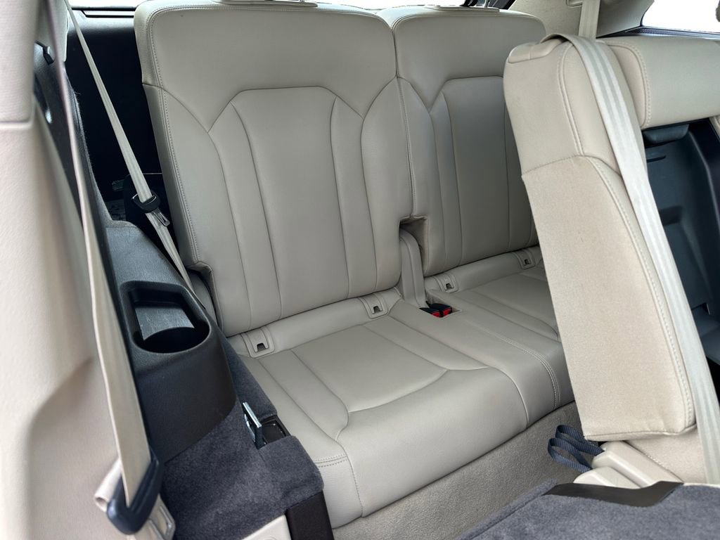 Used 2019 Audi Q7 3.0T Premium Plus w/ Premium Plus Package AWD/4WD image 8