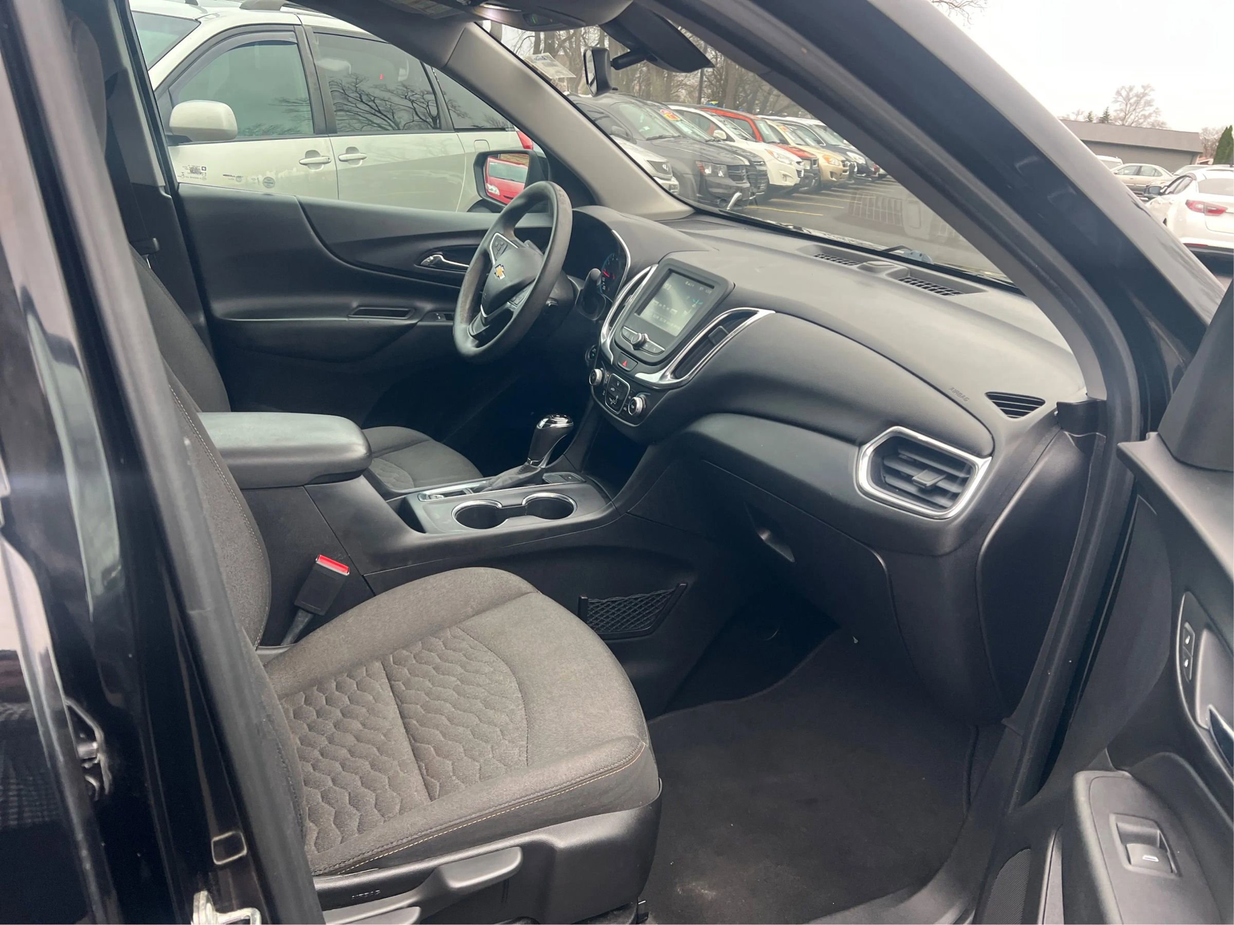 Used 2018 Chevrolet Equinox LT AWD/4WD image 25