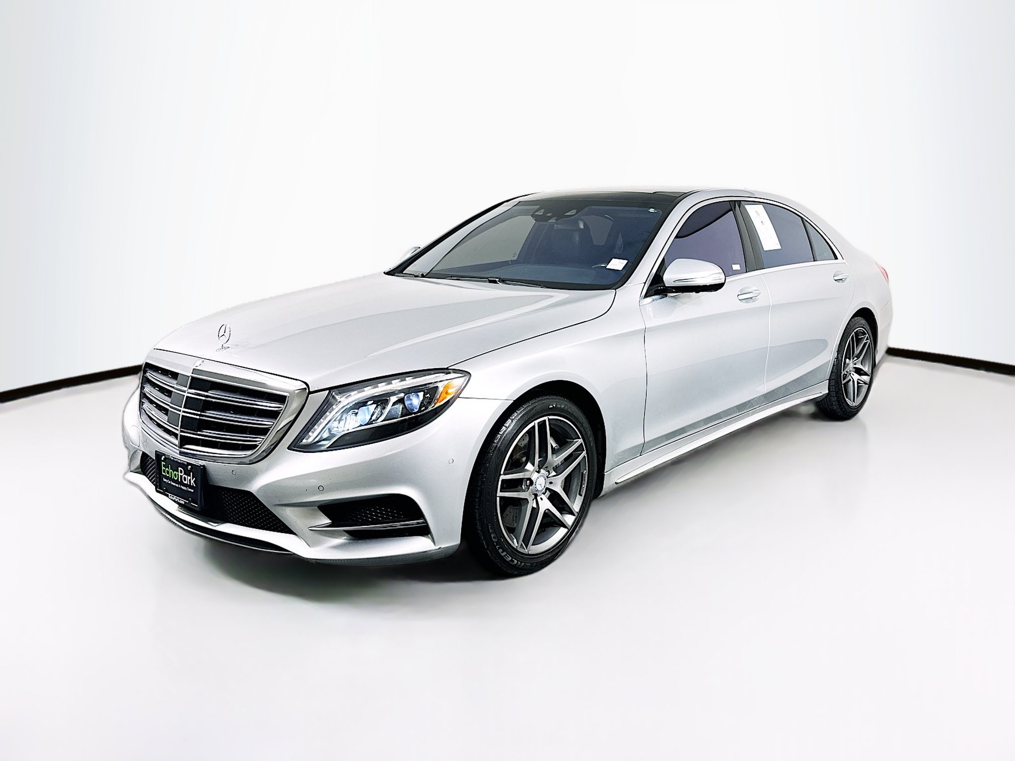 Used 2016 Mercedes-Benz S 550 Sedan image 3