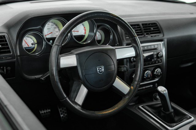 Used 2009 Dodge Challenger R/T RWD image 13