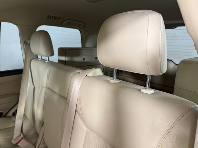 Used 2014 Lexus LX 570 4WD image 22