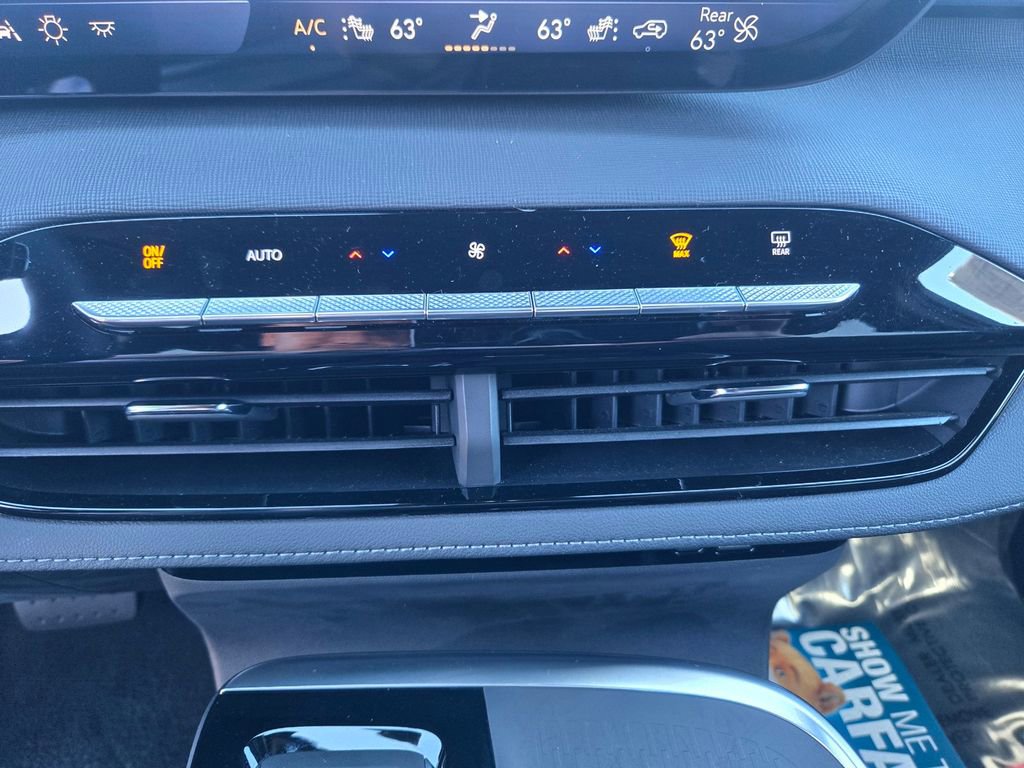 Used 2025 Buick Enclave Sport Touring w/ Power Package image 16