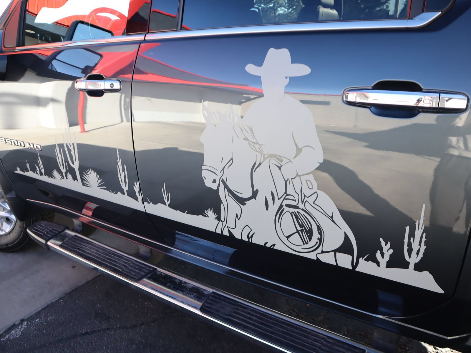 Used 2020 Chevrolet Silverado 3500 LTZ AWD/4WD image 14