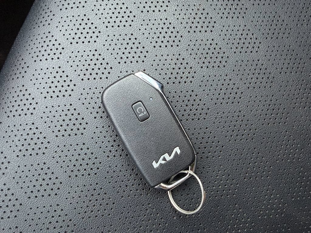 Used 2022 Kia Seltos EX AWD/4WD image 31