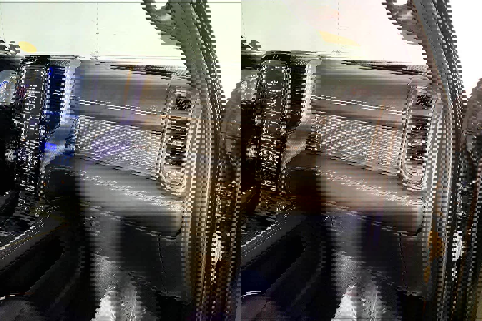 Used 2019 RAM 2500 Limited image 19