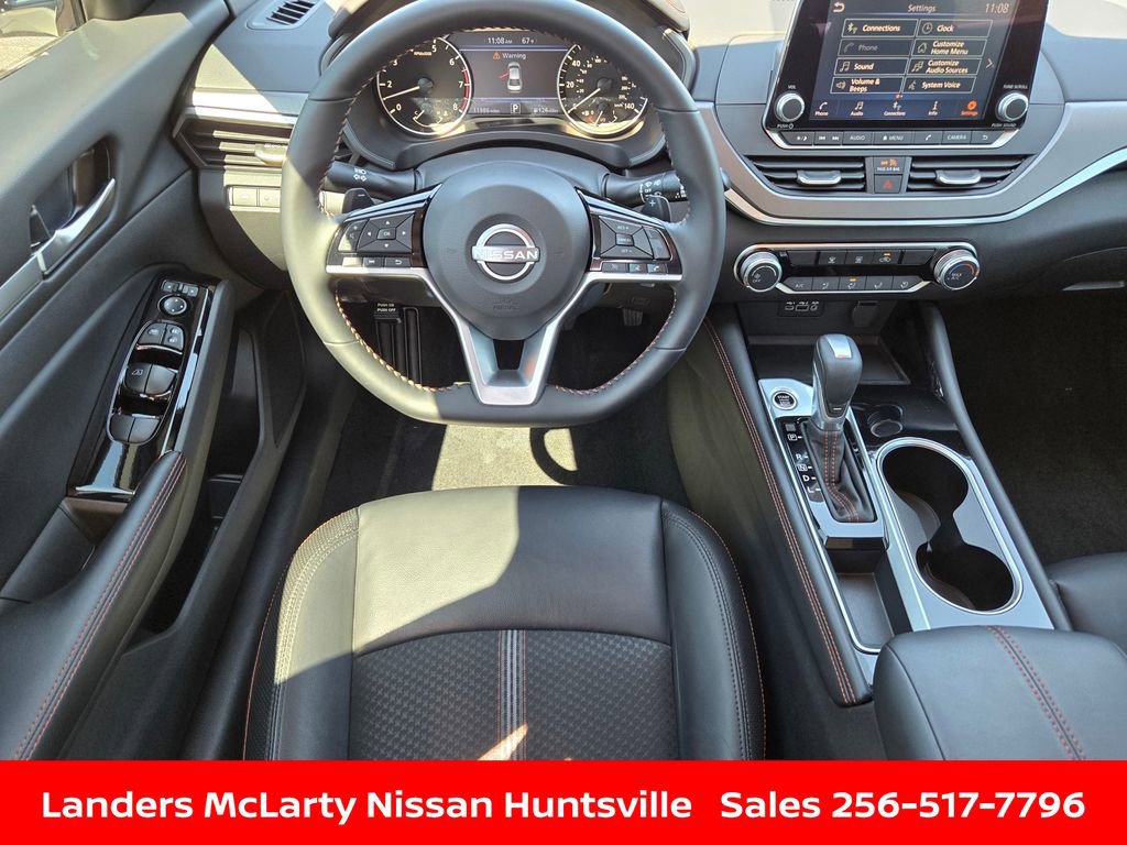 Used 2025 Nissan Altima 2.5 SR image 15