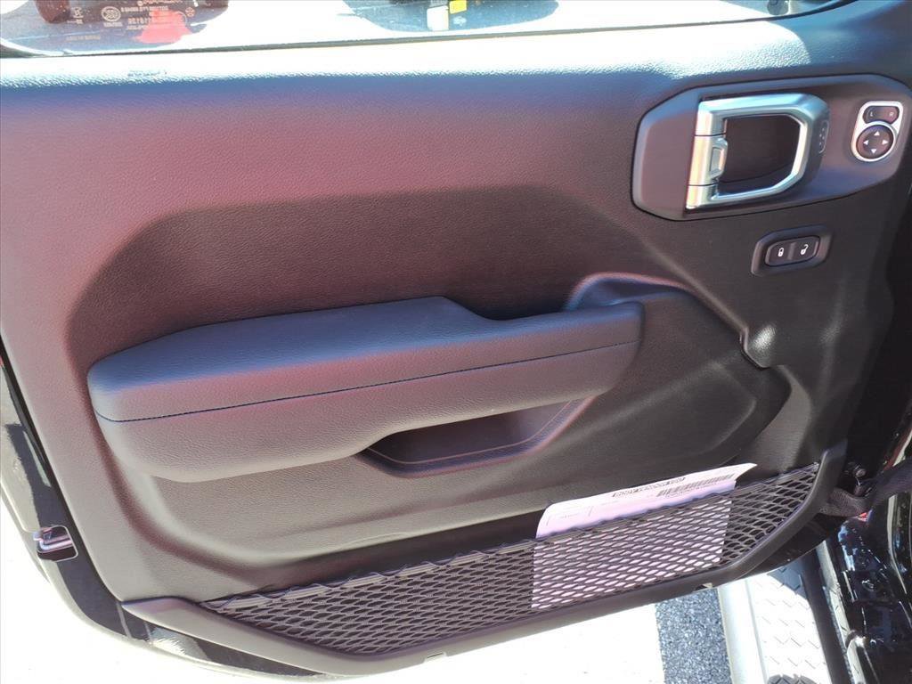 New 2026 Jeep Wrangler Sport S image 9