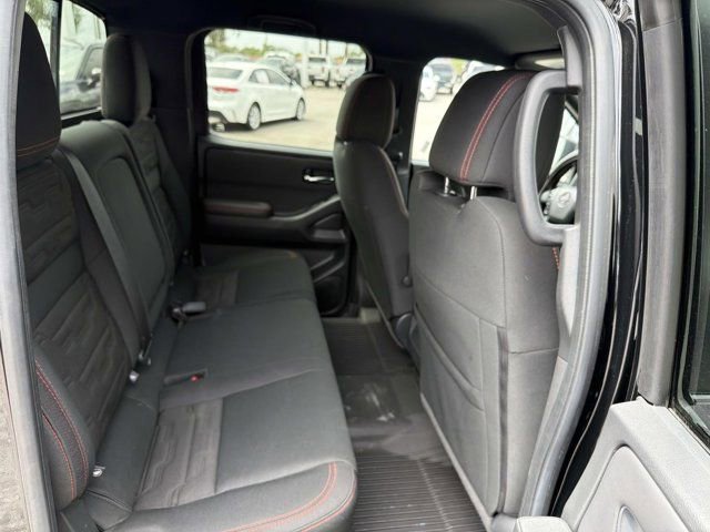 Used 2024 Nissan Frontier PRO-4X w/ Technology Package AWD/4WD image 20