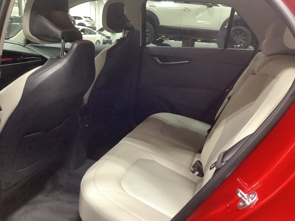 Used 2025 Kia Niro EX image 14